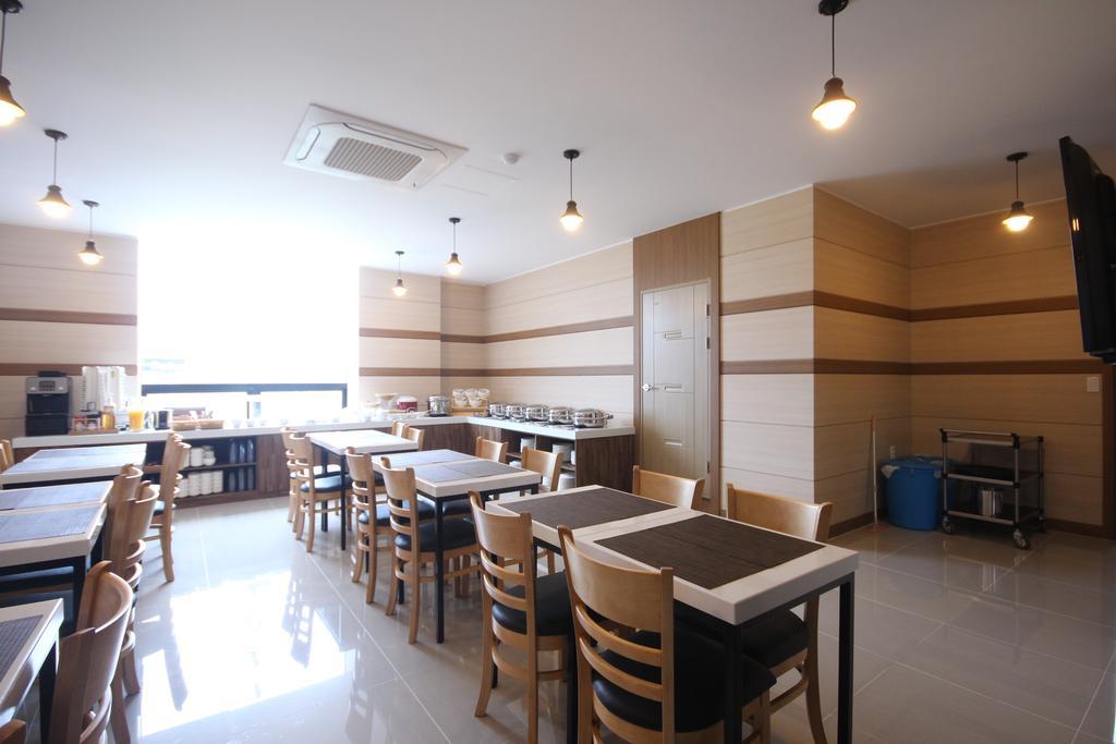 Hotel Airport Пусан Екстериор снимка